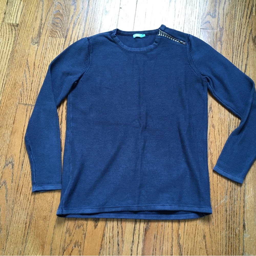 J. McLaughlin blue crew neck 100% cotton sweater. Size small